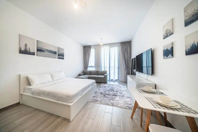 Spacious Studio in Dubai Production City