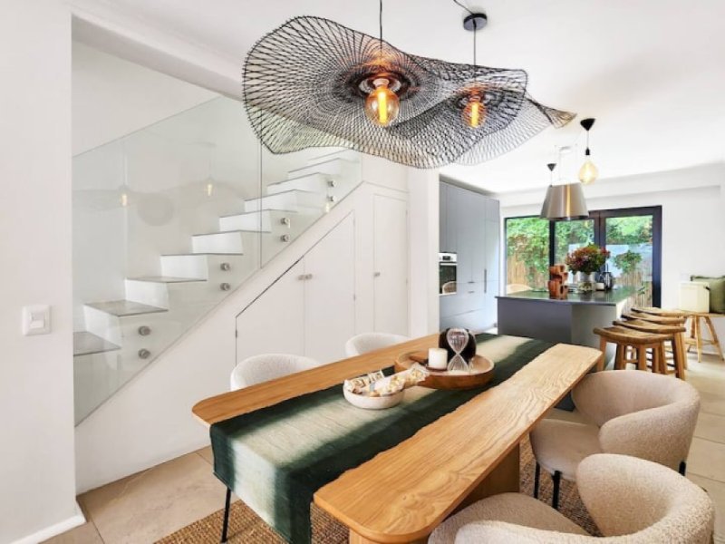 Stunning 2 Beds Designer Duplex Apartment In De Waterkant