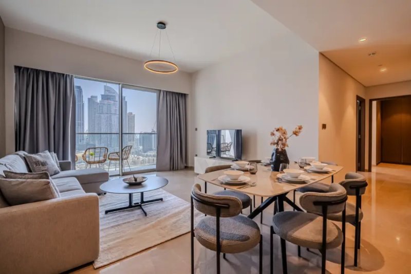 2BDR apartment with stunning Burj Khalifa Views - Grande Opera