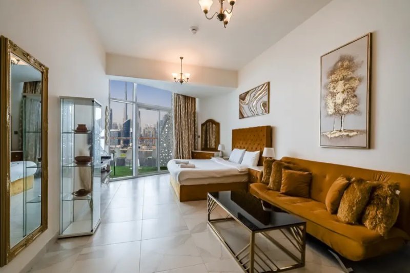 Studio with Burj Khalifa View - Millennium Binghatti Residences