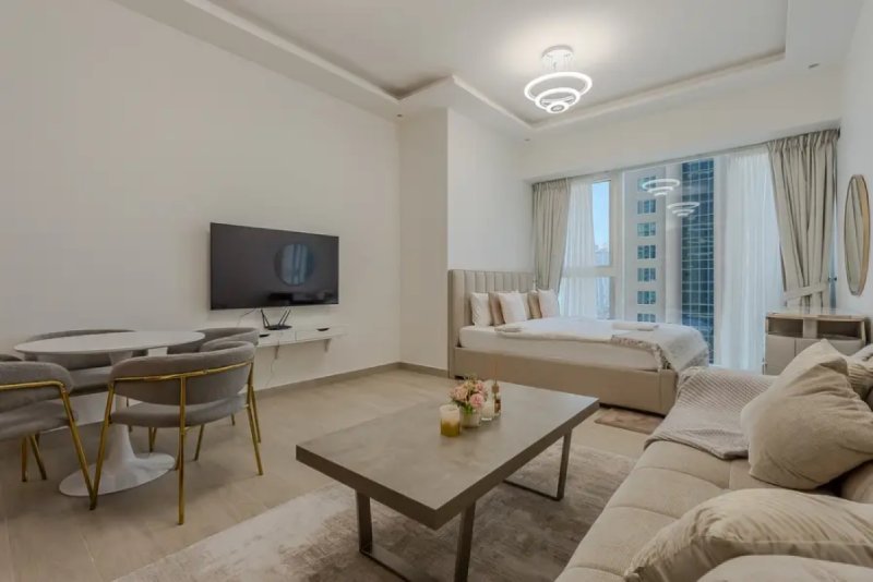 Comfy Studio Apartment in JLT I Medore