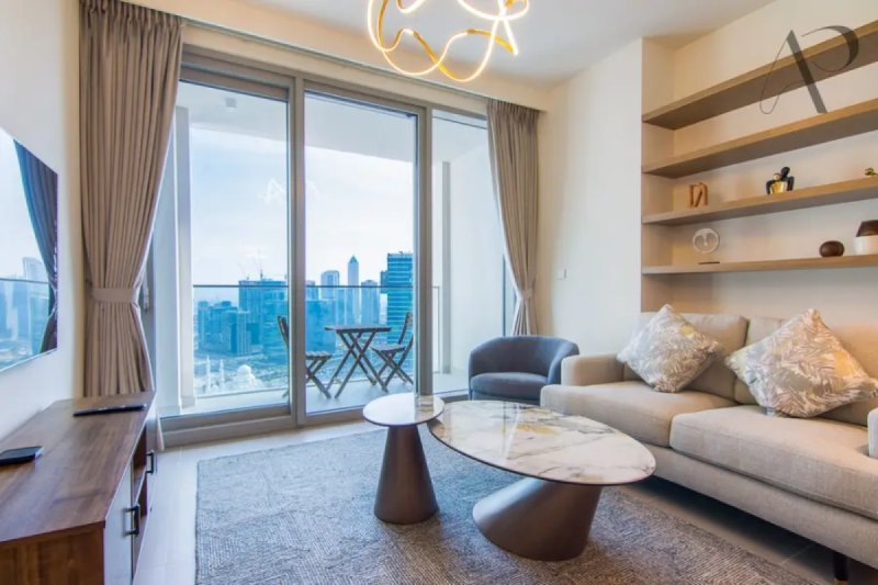 Elegant 1 BR in Forte Tower, Downtown