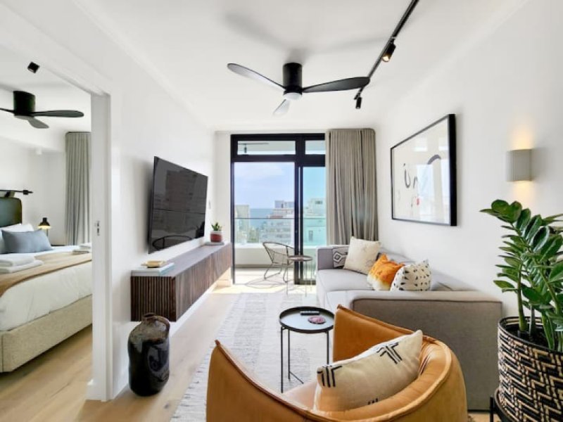 1 Bedroom Top Floor Gem Incredible Sea Views , The Sage