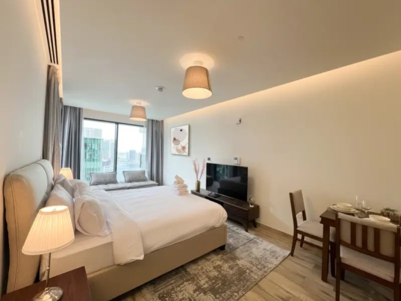 Luxury Studio with Unobstructed Burj Khalifa View