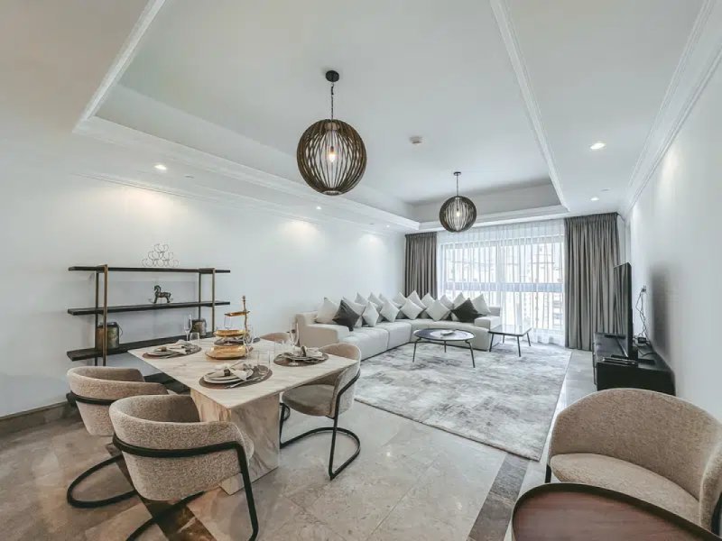 Luxury 1BR Apt. in Fairmont North Residence, Beach access