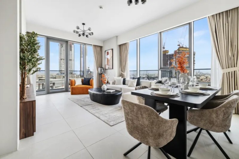 Luxury 2 BR + Maidsroom | Burj Khalifa City View and Canal View | Canal Front Residences.