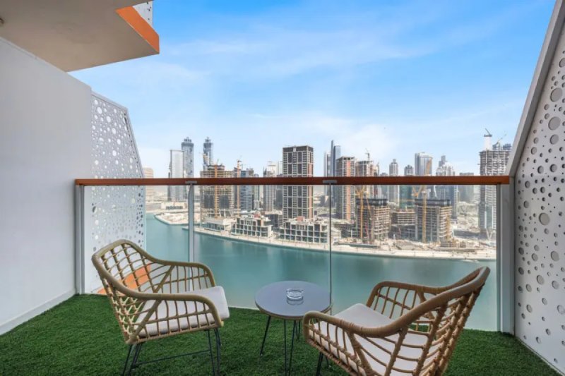 Chic Twin Bed Studio | Prime Location | Canal View | Millennium Binghatti, Business Bay