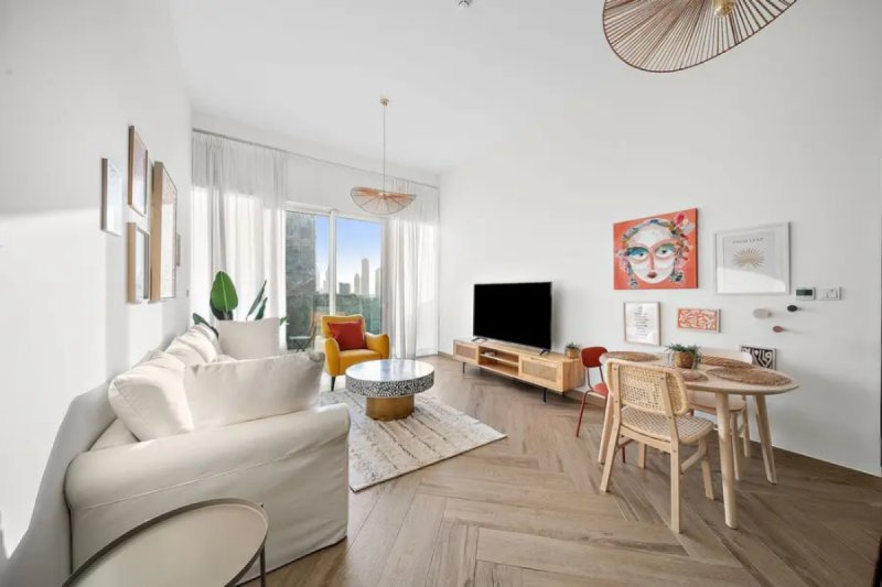 Stunning 2 BR | Near to Metro Station | Amazing Facilities | 1 Residences