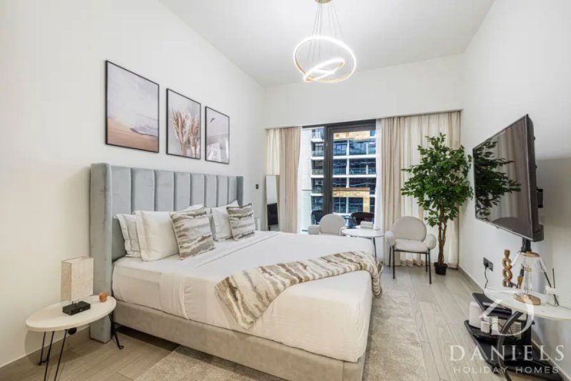 Daniels Studio in Meydan with All Bills Included! Azizi Riviera 25