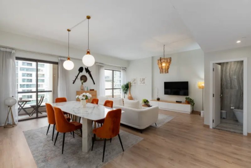 2BR Escape with Panoramic Marina Views in Rimal 1, JBR