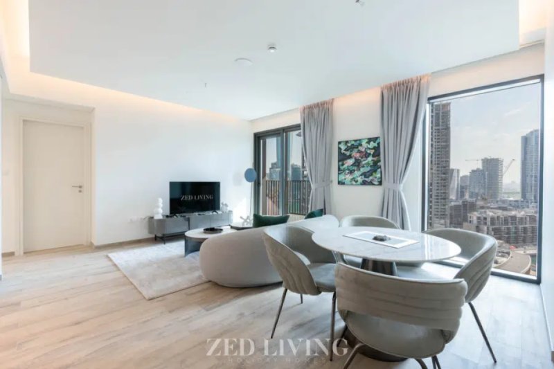 Chic 1 Bed Apartment w/ Canal Views in Ahad Residences, Business Bay