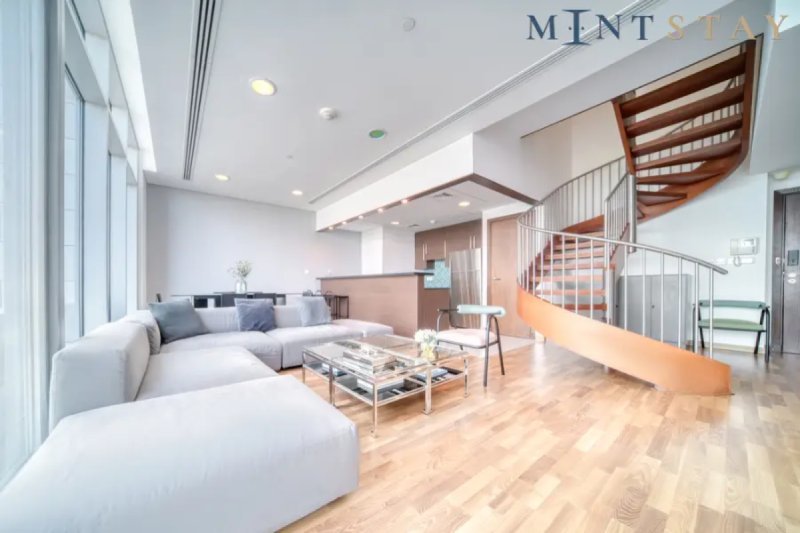 Prime 2BR Duplex with Iconic Skyline Views | Burj Daman, DIFC