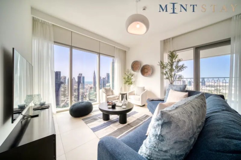 Classy Downtown 2BR w/ City View Balcony | Downtown Views II Tower 1