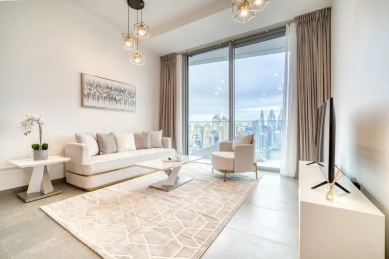 Elegant 2BR w/ Breathtaking Marina Balcony | Stella Maris, Dubai Marina