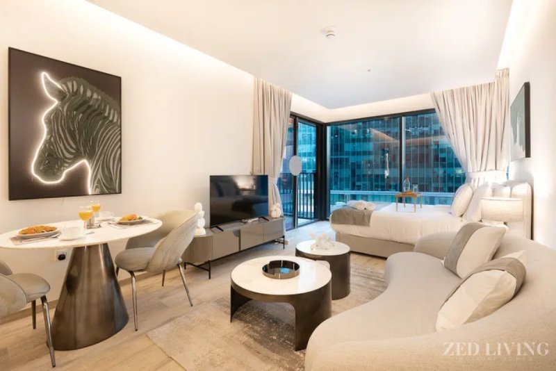 Chic Studio Stay Near Dubai Mall | Partial Burj Khalifa view