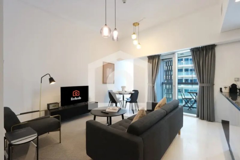 Livbnb-Spacious 2 BR in Dubai Marina with Balcony | Cayan Tower
