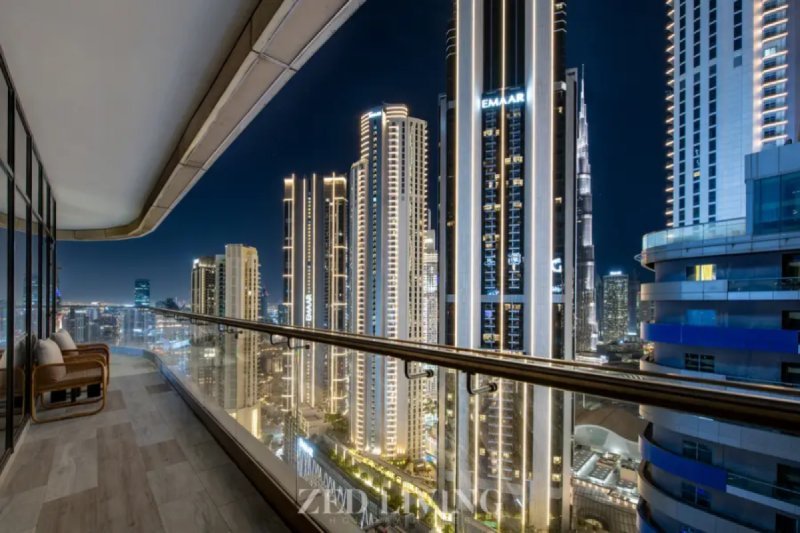 2BR Downtown Dubai | Walk to Dubai Mall + Burj Views
