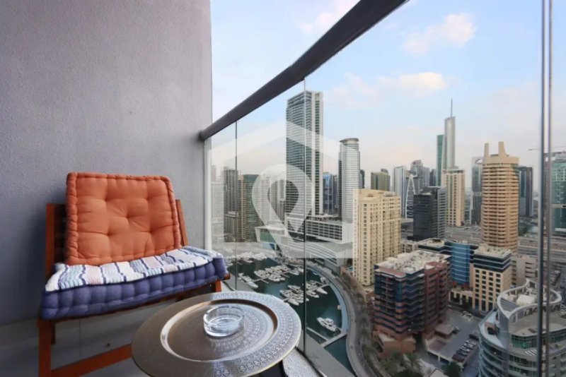 Livbnb-3BR with Marina Views, Near Beach & Marina Mall