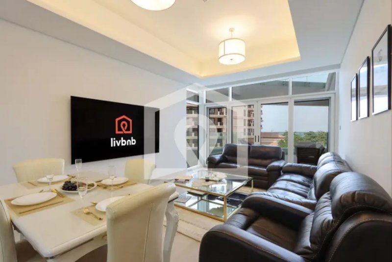 Livbnb - Beachfront 1B Steps to Palm Boardwalk, Sea Views