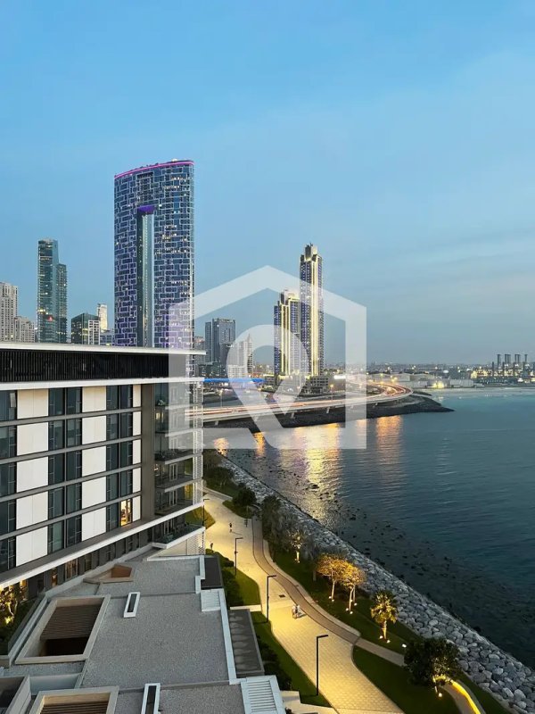 Upgraded 2 + maids w/ Sea View in Bluewaters Islan