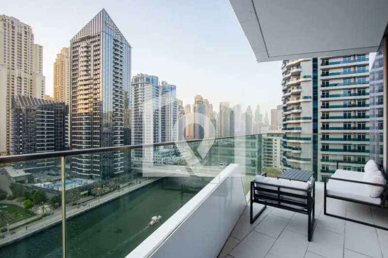 Deluxe 1BR Corner Suite with Marina Views