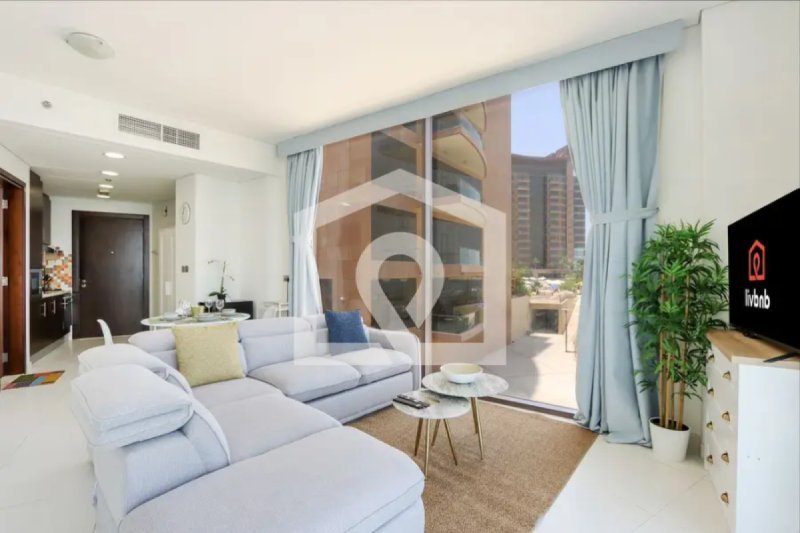 Beachfront Studio with Dining & Leisure at Your Doorstep