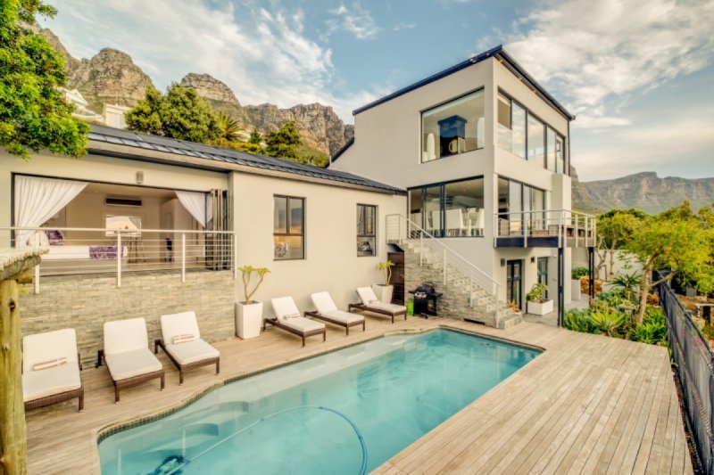 Sunset Views — 6 Bedroom Villa In Camps Bay, Cape Town
