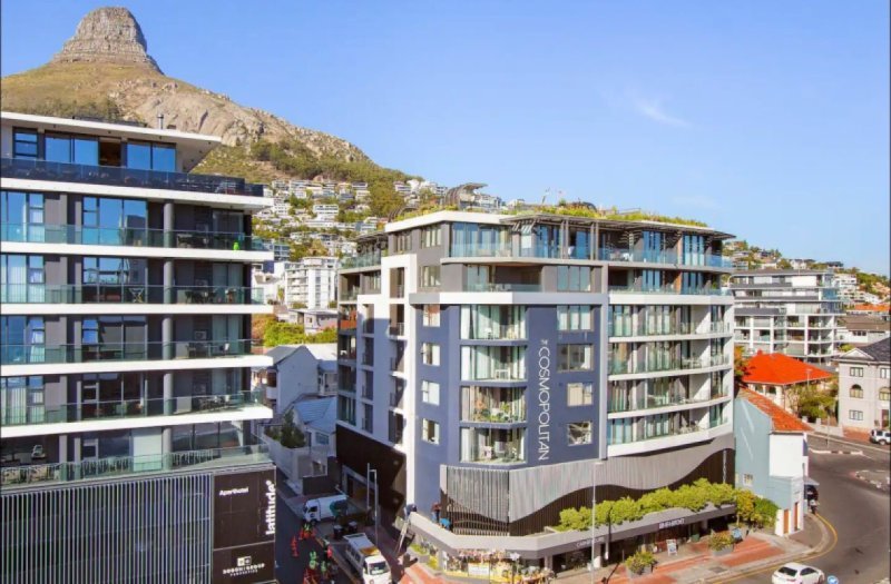 3 Bedrooms Apartment — The Cosmopolitan, Sea Point, Cape Town