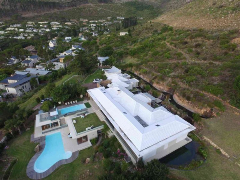 Flightdeck –  A Stunning 5-Bedroom Private Villa in Hout Bay