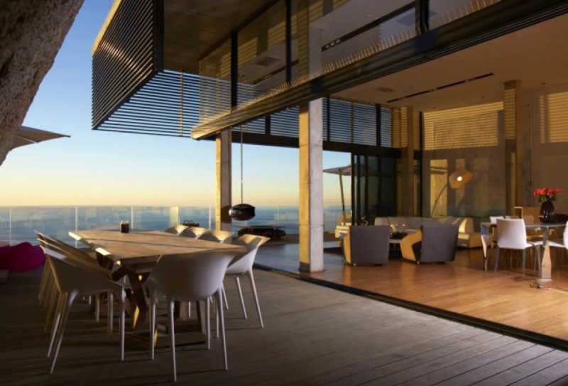Absolute Royalty – A 4BR Masterpiece in Llandudno’s Natural Splendor