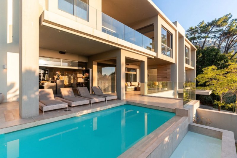 Sapphire Seas – Elevated Luxury in the Heart of Camps Bay