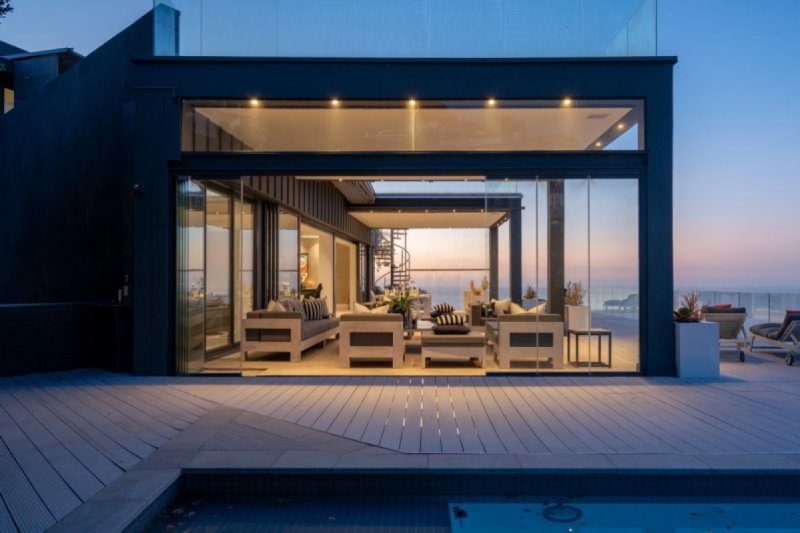 Bantry Views – 5BR Ocean Views & Timeless Luxury in Camps Bay