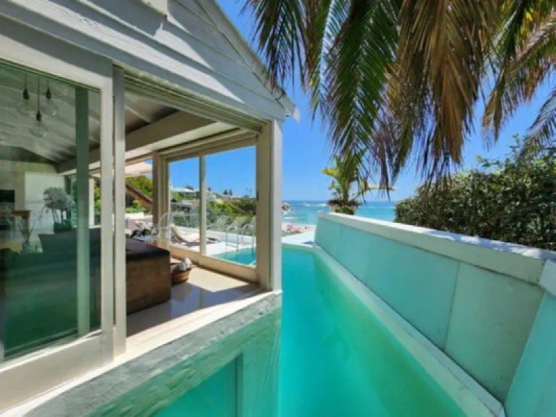 Clifton Beach Bungalow – 4BR A Serene Escape on Millionaire’s Row