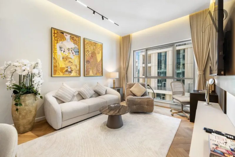 Elegant 1BR in the Heart of Downtown | Boulevard Central Tower