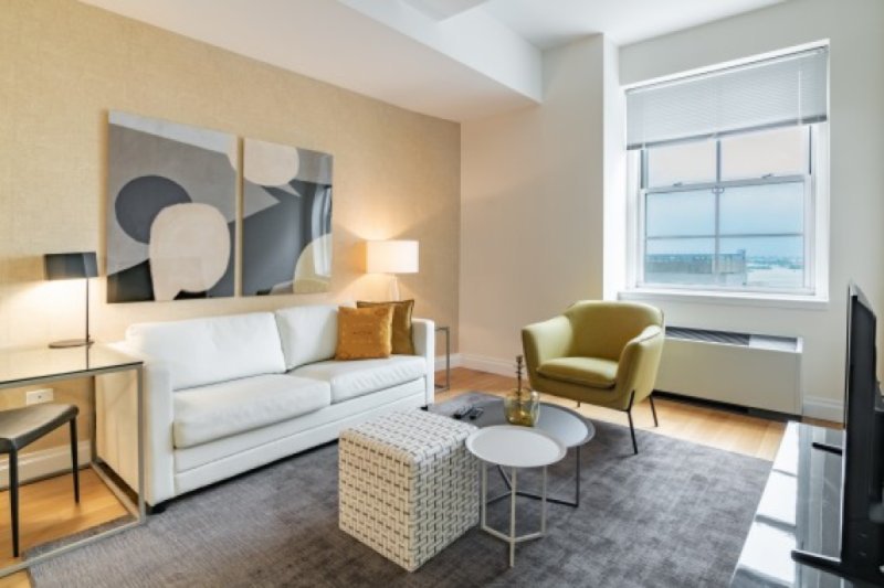 Spacious 1 Bed In 21 West Street, Financial District 
