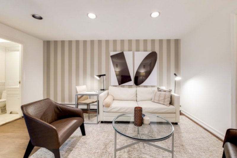 Spacious 3 Beds Duplex In 250 East 74th Street, Upper East Side 