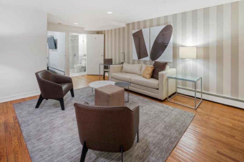 Tranquil 3 Beds Duplex In 246 East 74th Street, Upper East Side 