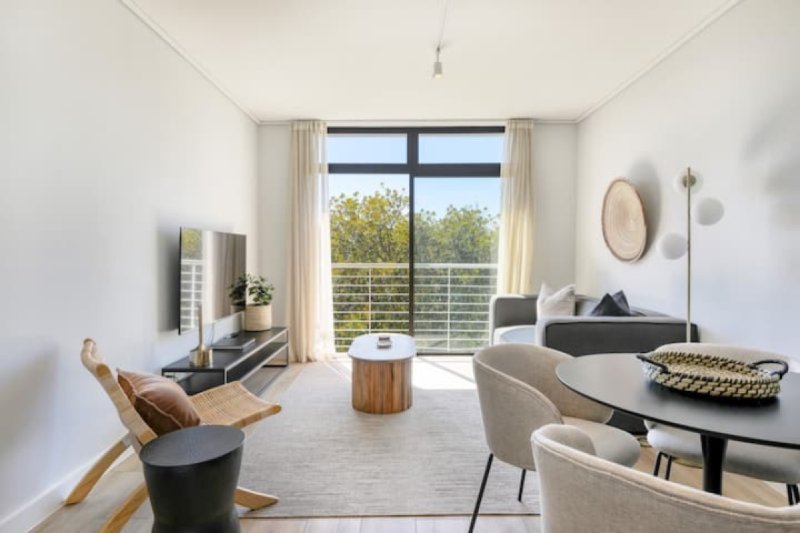 Modern 1-Bed Oasis In Sea Point