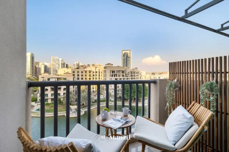Canal View Studio | Near Marina & Palm Jumeirah | Greens