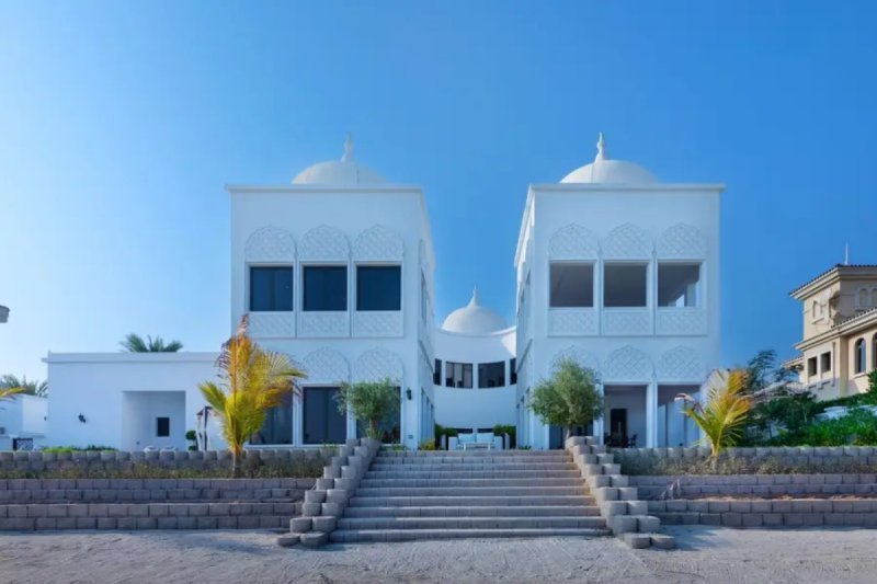 6 Bedroom + Maid & Driver Room Villa | Palm Jumeirah | Private Beach Access