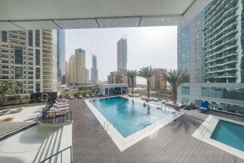 Sea View 1BR In Botanica Tower, Dubai Marina